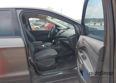 2017 Ford Escape S z USA, uszkodzony, nr VIN 1FMCU0F74HUA75497